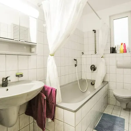 Apartment Ferienwohnung Idylle Am Waldrand *