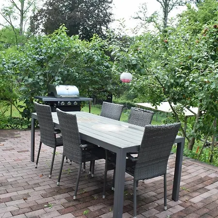 Ferienwohnung Idylle Am Waldrand Apartment *