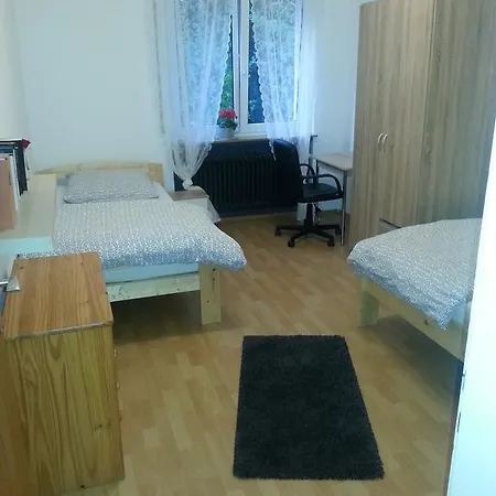 Apartment Ferienwohnung Idylle Am Waldrand *